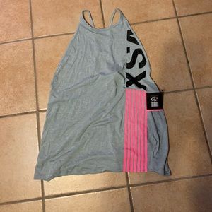 Brand new workout top
